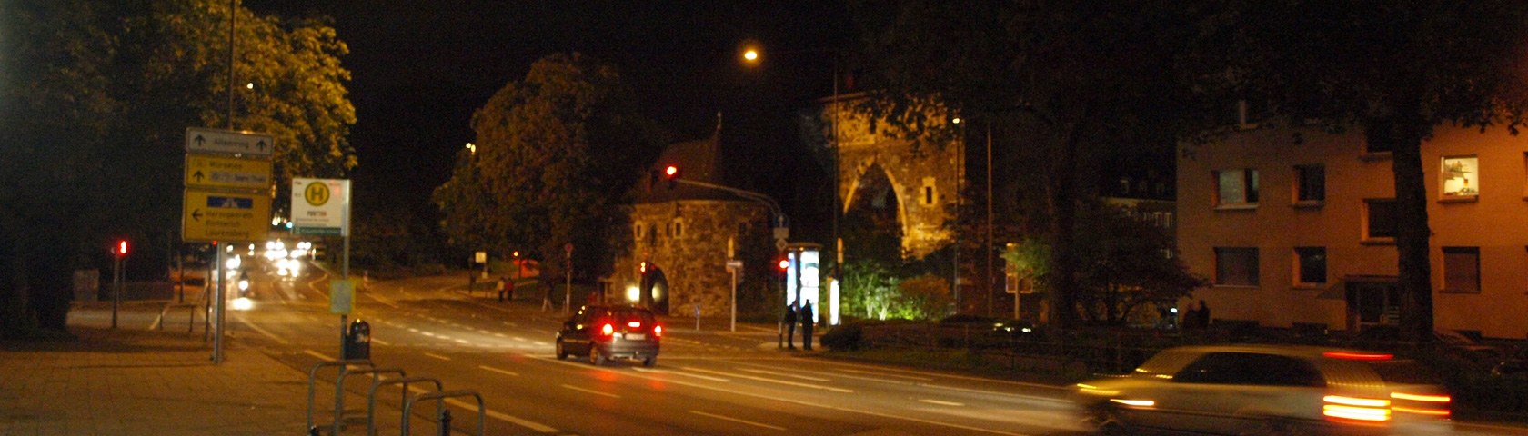 Der Pontwall in Aachen bei Nacht